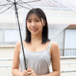 『巨乳』 暇すぎた帰省中 性の知識が薄い幼なじみの無防備おっぱいにムラムラしたから大人チ〇ポで初イキを教えてあげた 浜辺やよい 【FANZA】
