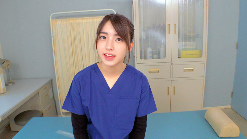 『巨乳』 休憩中の美尻で可愛い整体師さんに敏感すぎる男子の身体を揉みほ...