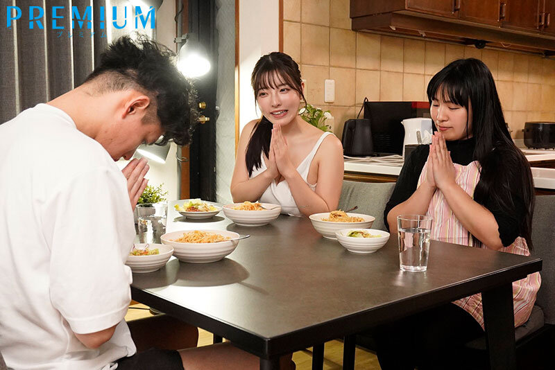 『巨乳』 毎晩セックスの声が大きい彼女のお姉さんに彼女不在中、誘惑され...