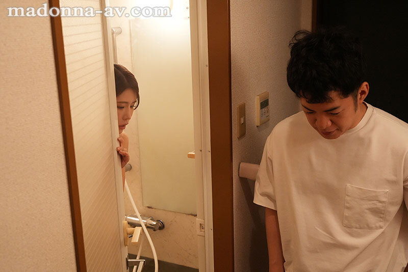 『巨乳』 妻の妊娠中、オナニーすらも禁じられた僕は上京してきた義母・真...