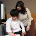 「ぽっちゃり」 息子を溺愛する爆乳ママ ～受験前の息子を元気づけるため一晩で大盤振る舞い7射精～ 『FANZA』