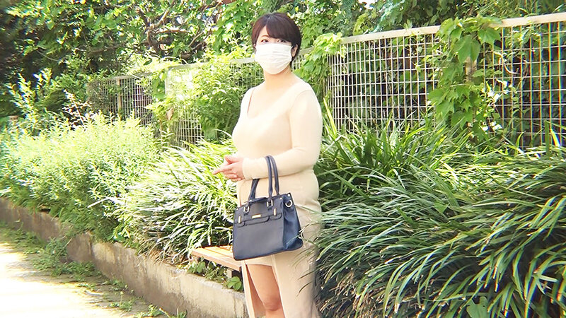 「ぽっちゃり」 息子ほど年の離れた大学生を旦那の留守中に家に連れこんで...