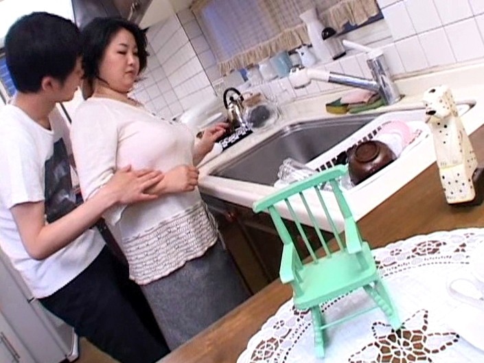「ぽっちゃり」 母と息子の近親相姦 豊乳淫母編 石橋ゆう子48歳 『F...