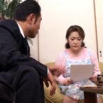 「ぽっちゃり」 団地妻 夫と息子の目の前で犯●れる…。 『FANZA』