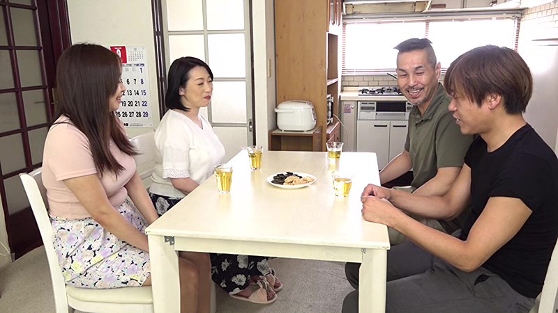 「ぽっちゃり」 この歳に結婚した理由はあの息子がいたからだった… 柏木...