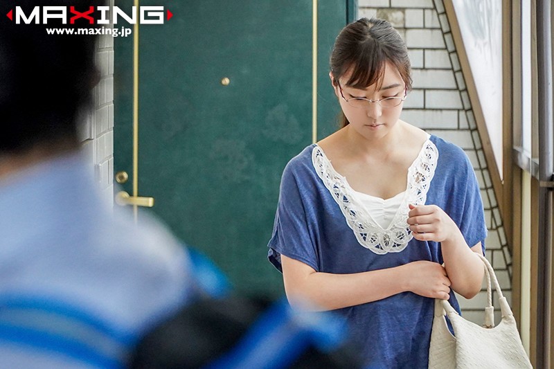 「ぽっちゃり」 隣に住んでる女子大生は見た目は地味だけどエッチになると...