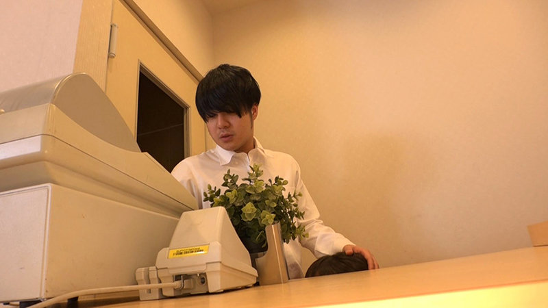 「ぽっちゃり」 爆乳店員着衣指導 姫咲はな 『FANZA』