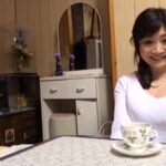 「ぽっちゃり」 四十路で初撮り 完全無欠のグラマラス・ボディ バツイチ四十路がAVデビュー 冴島加恋 『FANZA』