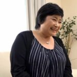 「ぽっちゃり」 頭のテッペンから足のつま先まで 丸ごと豊満五十路妻がAVデビュー！ 松岡しずえ 『FANZA』