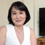 「ぽっちゃり」 オナニーを覚えたのは4歳 淫乱一筋の美乳五十路がAVデビュー！ 内田すず花 『FANZA』