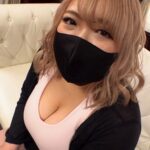 「ぽっちゃり」 GAS独占新人 金髪Jカップ モカ 『FANZA』
