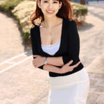 「ぽっちゃり」 商店街で見かけるウブで地味なデカ乳首熟女 4 『FANZA』