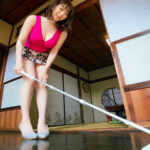 「ぽっちゃり」 田舎に嫁いで来た元・AV女優のIカップ妻が乳房に群がる男達と戯れるスケベ～な日常 宝田もなみ 『FANZA』