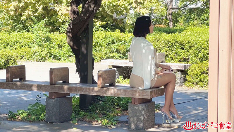 「ぽっちゃり」 性欲が強い筋トレ若妻のイン〇タにDMハメなま中＆他人棒...