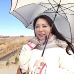 「ぽっちゃり」 素人わけあり熟女生中出し みのり45歳 河原のエロ本のような四十路の熟女 卑猥な肉体… 『FANZA』