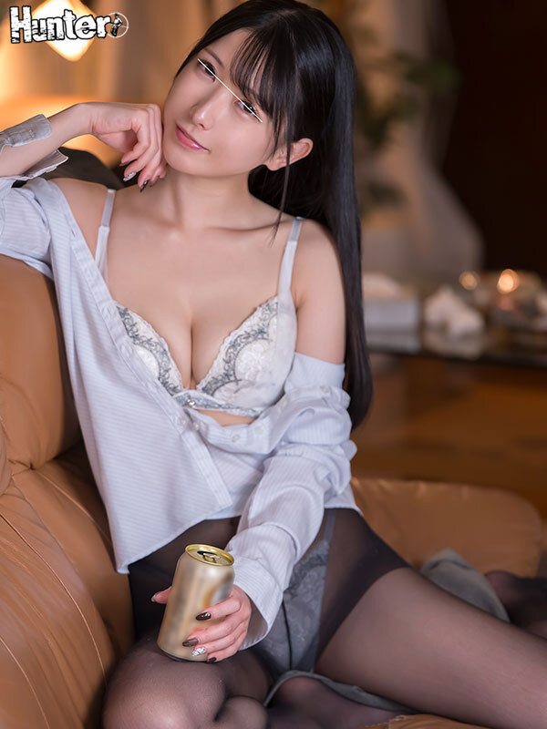 「ぽっちゃり」 職場ではクソ真面目なのに家では超ズボラな姉が弟の童貞チ...