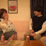 「ぽっちゃり」 ホテル盗撮 変態が集うエロ掲示板サイトで知り合ったオナニーを見られたい青年と見たい熟女の過激すぎる一夜 『FANZA』