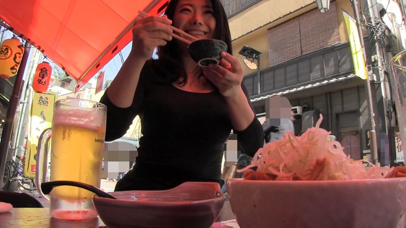 「ぽっちゃり」 妖艶 和泉紫乃 42歳 いやらしい女の妖しい魅力 SH...