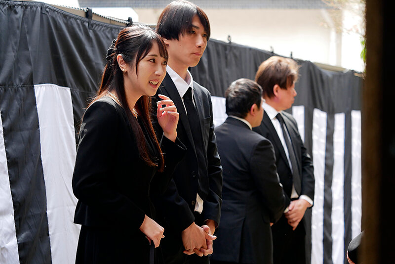 「ぽっちゃり」 【背徳感は蜜の味】麗しのブラックフォーマル 喪服美人に...