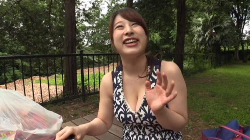 「ぽっちゃり」 デカ乳輪 タイトな服を着たドスケベなムチムチ奥様 ちな...