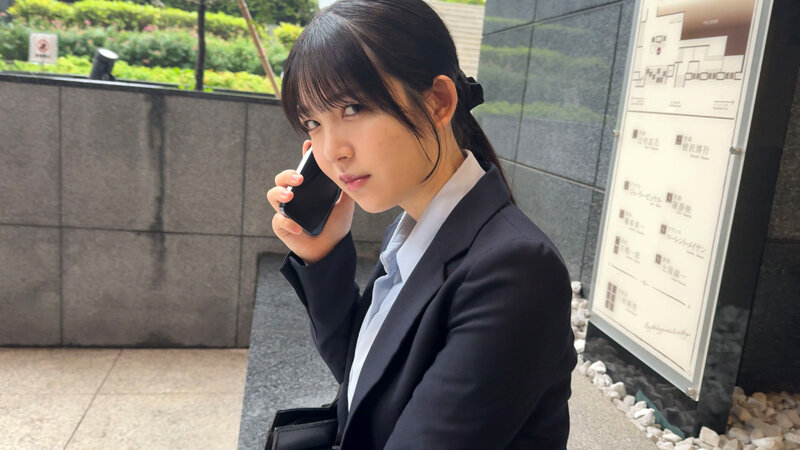 「ぽっちゃり」 【推しの後輩】 常に笑顔のあざと系女子 後輩OLのSE...