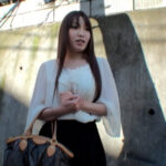 「ぽっちゃり」 帰宅途中のスレンダー巨乳奥様を読者モデルにとナンパしてスタジオに！カメラテストでのエッチなポーズに股間が疼く奥様に乱交中出し！ 『FANZA』