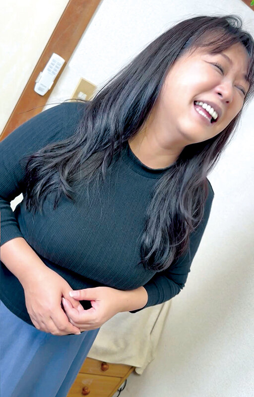 「ぽっちゃり」 ［求人募集・素人面接］ 弊社の事務員を募集したらGカッ...