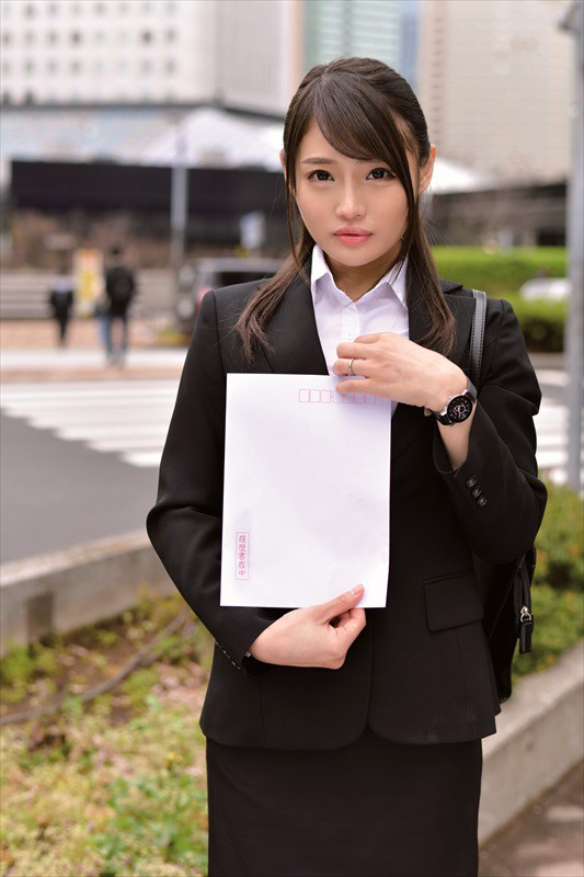 「ぽっちゃり」 人妻就職活動～恥辱のセクハラ面接～ Vol.001 『...