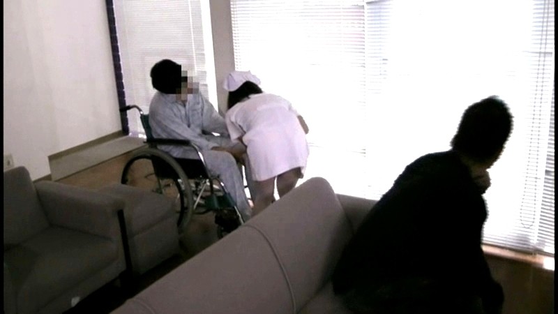 「ぽっちゃり」 病院で見かける看護師の尻がたまらない 『FANZA』