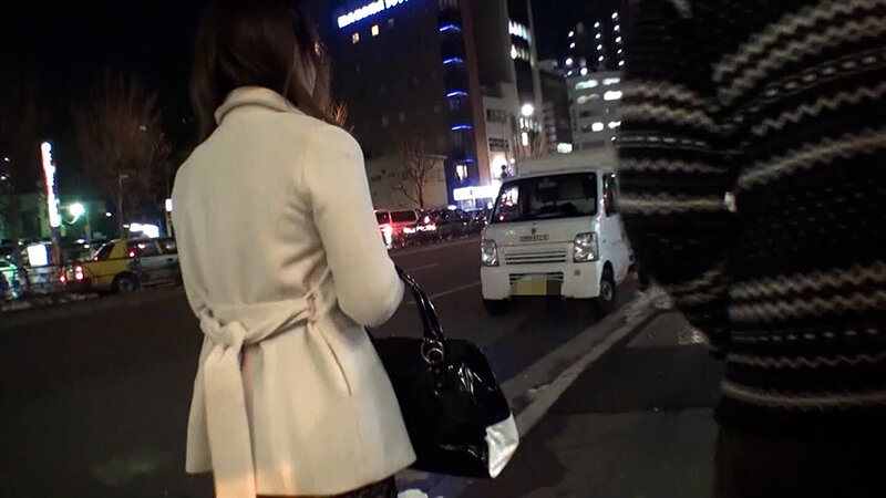 「ぽっちゃり」 巨乳の美人若妻さん限定のエロインタビュー！旦那さんと半...