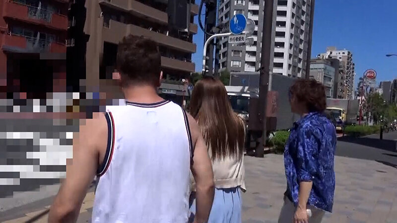 「ぽっちゃり」 無自覚な着衣巨乳奥様限定でインタビューとナンパしてエロ...