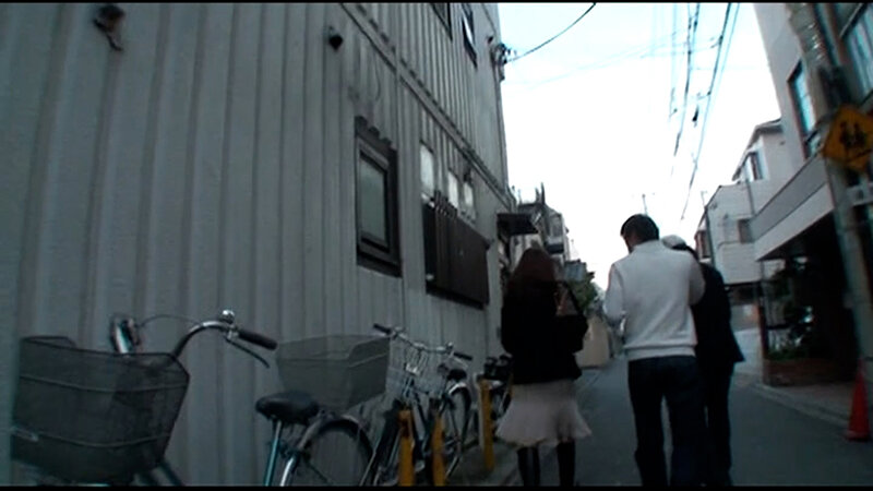 「ぽっちゃり」 街行くセレブ奥様にアンケート調査とナンパして部屋に誘う...