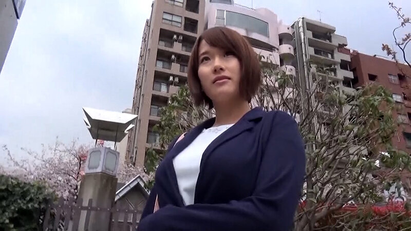 「ぽっちゃり」 健康器具のモニターとナンパされたHカップの巨乳若妻さん...