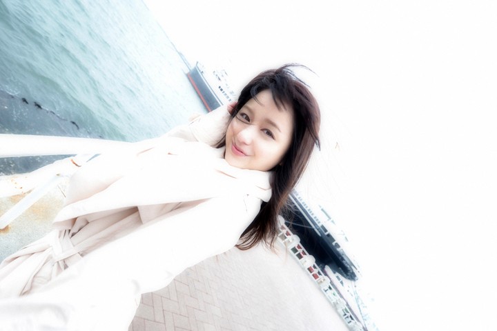 「ぽっちゃり」 芸能人 素人さわ●り●リカ生中出し 『FANZA』