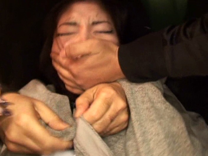 〈アナル〉 俺たちは止まらない！ウマそうなJKアナルに大量注入5000...