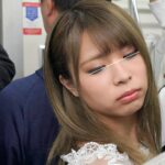 〈アナル〉 痴●師にグイグイTバックを食い込まされた刺激で感じてしまった美尻女はずらしハメを拒めない2 〈尻フェチ〉