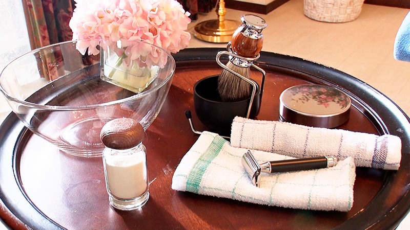 〈アナル〉 剃毛して舌を突っ込みながら唾液でたっぷり治療してくれるアナ...