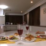 〈アナル〉 家政婦のアナルを狙う女 〈尻フェチ〉