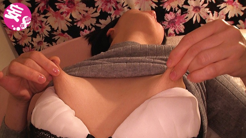 〈アナル〉 超ねっとり舐める人妻レズ 濃厚接吻 黒乳首 膣 アナル 脚...