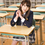 〈アナル〉 学校で乱交していたのがバレて退学に 女装を隠して女子校へ転校。 早川みさき 〈尻フェチ〉