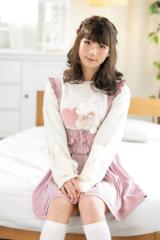 〈アナル〉 ハニカミ顔がキュートなバイセクシャルな男の娘&#x2642...