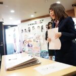 〈アナル〉 SOD女子社員立ち飲み酒場オープン記念！社内抜き打ち健康診断 普段立ち飲み屋で働く女子社員の身体の隅々まで業務中に抜き打ちCHECK！羞恥度120％の8SEX収録！！ 〈尻フェチ〉