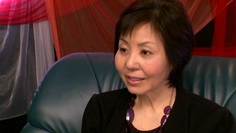 〈アナル〉 還暦お婆ちゃん初アナル二穴同時姦通狂い咲き！！ 堀之内多恵...