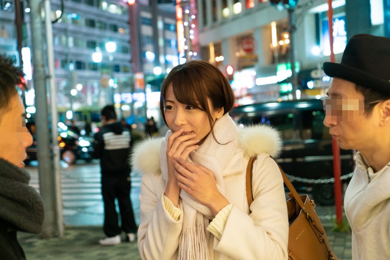 〈アナル〉 女子大生を泥●させてお持ち帰り！メキメキ生挿入ひぃひぃ呻く...