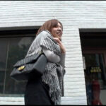 〈アナル〉 スレンダー美人の若妻さんに下着を見せてください！謝礼金に目が眩んだ若妻さんは乳首を弄られパイパンマ○コを広げて2本のチ○ポを咥えこむ！ 〈FANZA〉