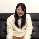 〈アナル〉 ディルドって…マエからもウシロからも気持ちイイから～ テーブルに付けてM字開脚でイキました ビヨヨ～ンと飛び出すディルド！ 豊中アリス 〈FANZA〉