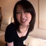 〈アナル〉 イヤッ…出ちゃう！見ないで！我慢できずに無理矢理に浣腸挿入されクソを漏らす素人娘 〈FANZA〉