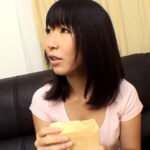 〈アナル〉 大きなGカップ乳がチャームポイントの黒髪20歳のお嬢さんをナンパして個室に誘い謝礼に目が眩み淫乱中出し性交！ 〈FANZA〉