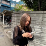 〈アナル〉 街角で声をかけてアナル観察させてもらう アシスタント美容師 はるちゃん 〈FANZA〉