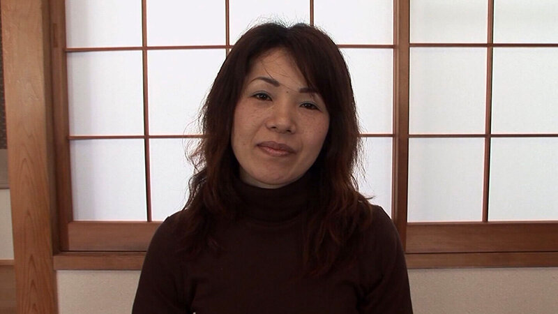 〈アナル〉 終始笑顔の可愛い四十路熟女！久々のSEXで燃え上がり中出し...